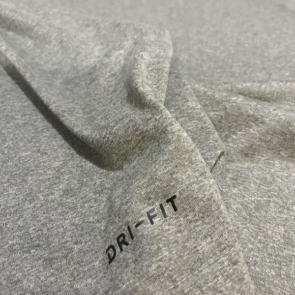 Nike Men's Short Sleeve T-Shirt, Medium, Gray - Picture 6 of 6
